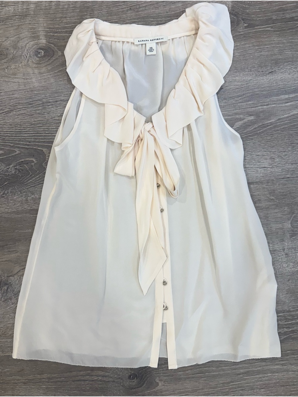 Banana Republic Cream Ruffle Silk Tie-Neck Sleeveless Blouse